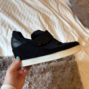 💼 Nicole Miller High Top Sneakers 8